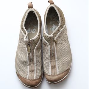 Merrell Lorelei Zip Performance Footwear Size 10